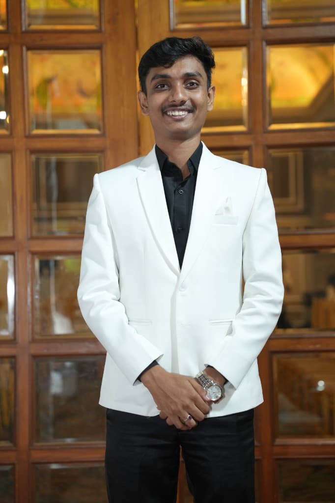 Rtr. Vedant Chaudhari